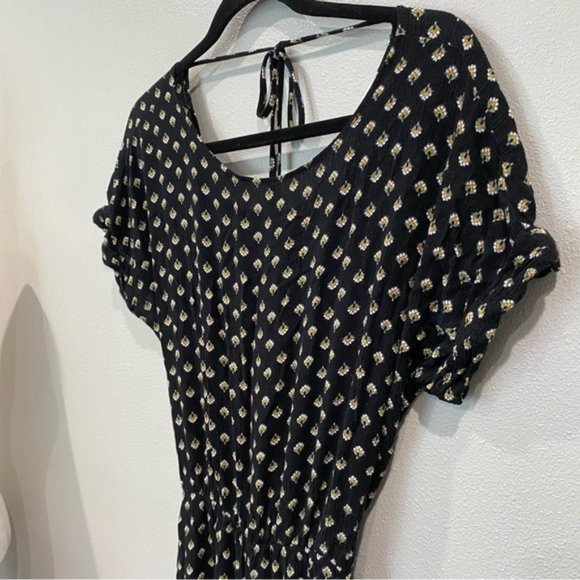 Carly Jean Daisy Print Jumpsuit Wide Leg Black Small - Picture 5 of 10